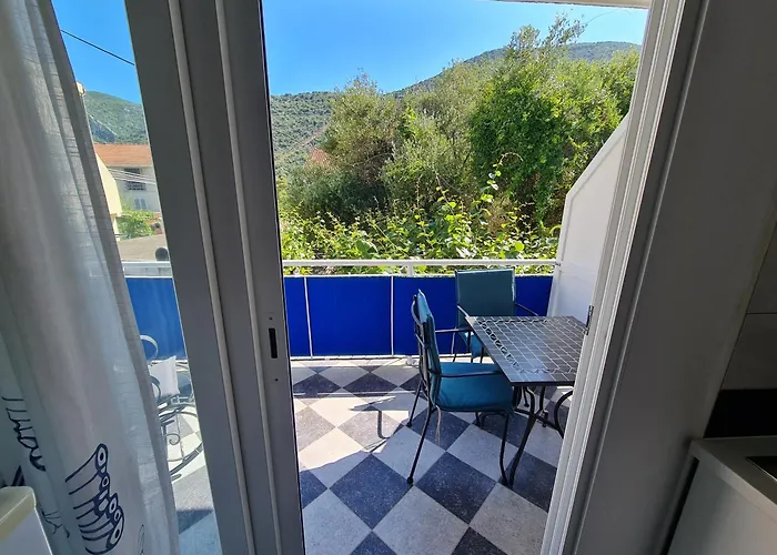 Sunny Place * 트르파니